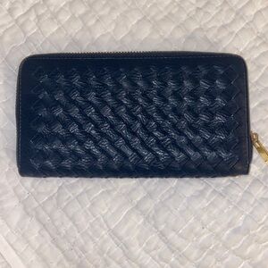 Navy blue basket weave large wallet/wristlet. NWOT! Will hold a cell phone!